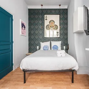 https://apartments-ws-saint-lazare-opera.fr-paris.fr