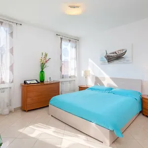 Apartment Convenient In